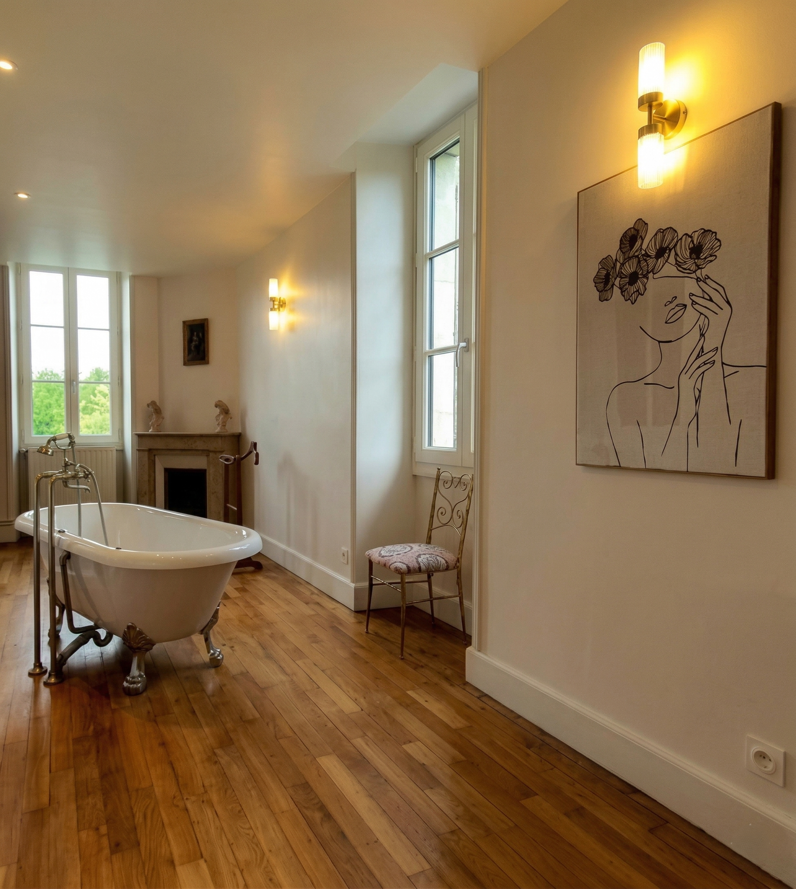 Finitions soignées de robinetterie de salle de bain de prestige